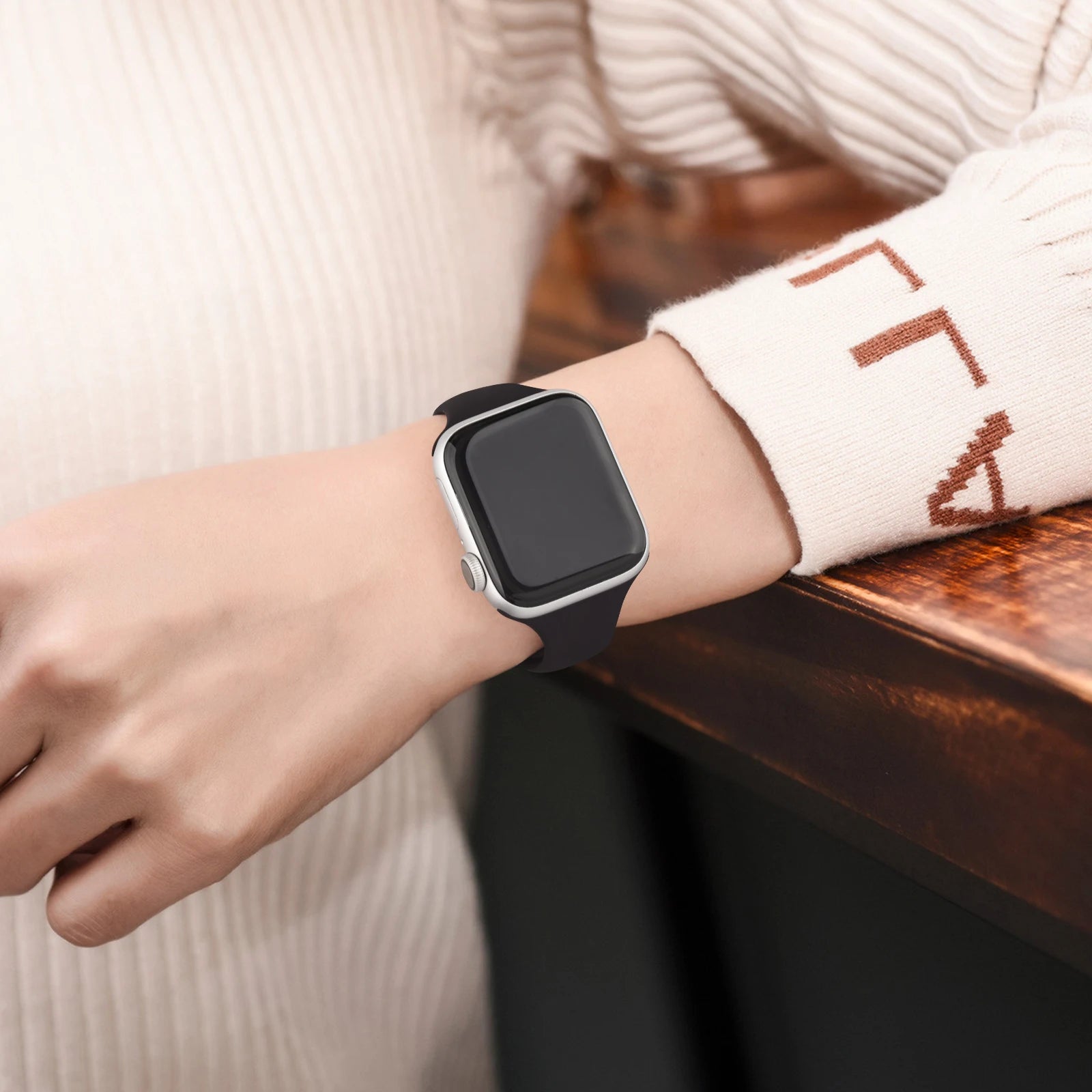 Silicone Slim Band For Apple Watch Band 49mm 46mm 45mm 41mm 44mm 40mm 38mm Strap Watchband Bracelet For iWatch 10 8 9 7 5 4 3 2