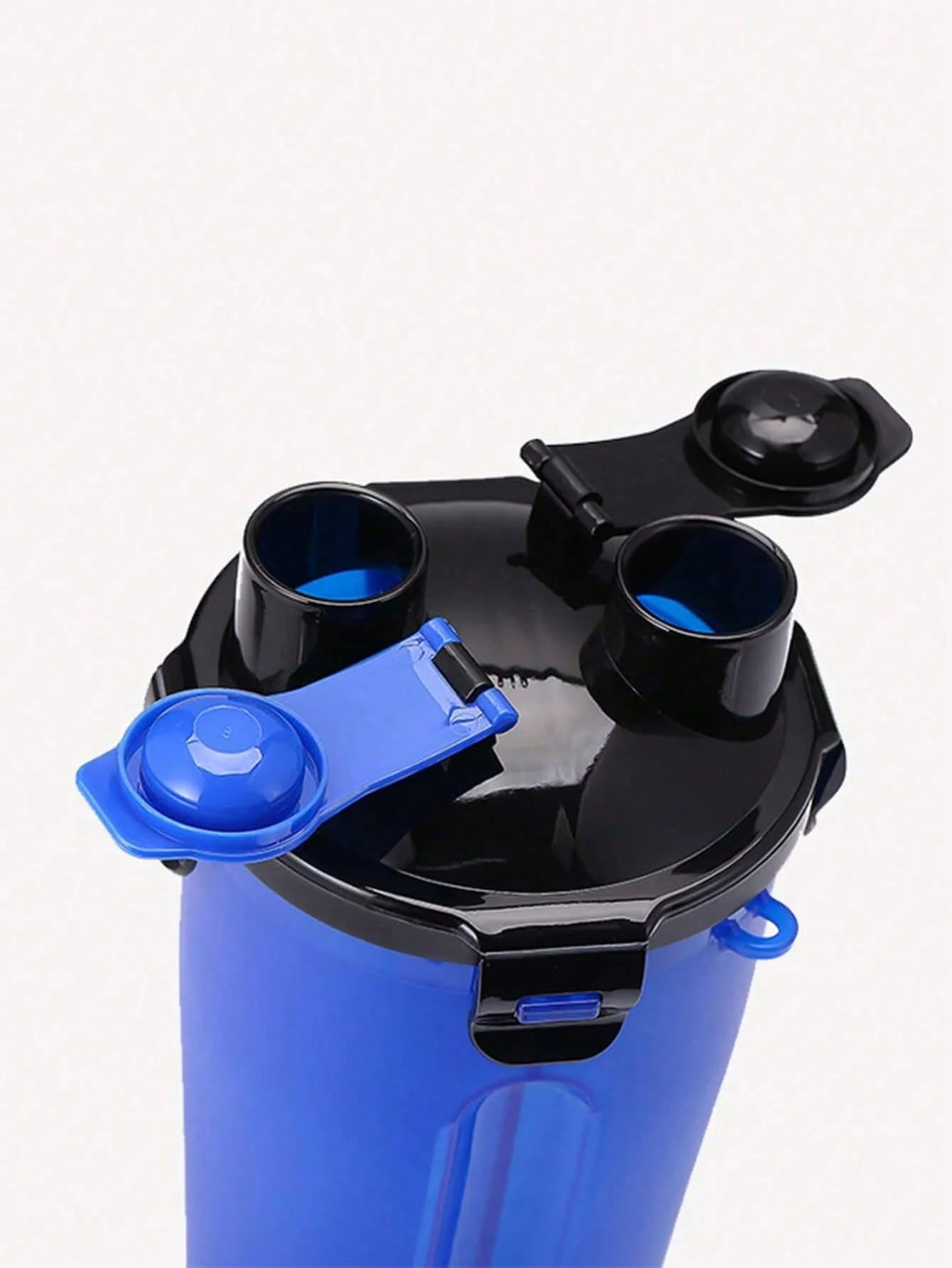 1set-Portable 2-in-1 dog water bottle with folding bowl, leak proof outdoor pet water dispenser